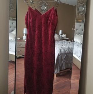 Windsor Burgundy Velvet Dress